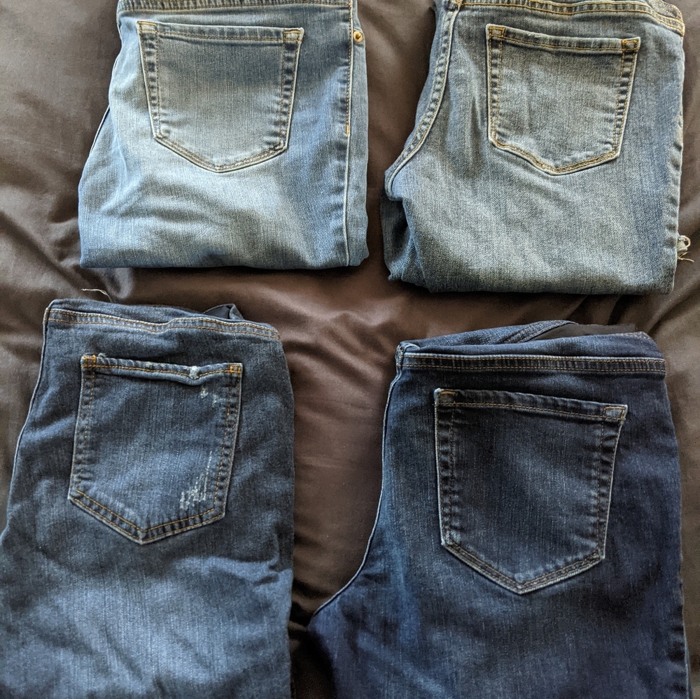 Lot of 4 maternity skinny jeans